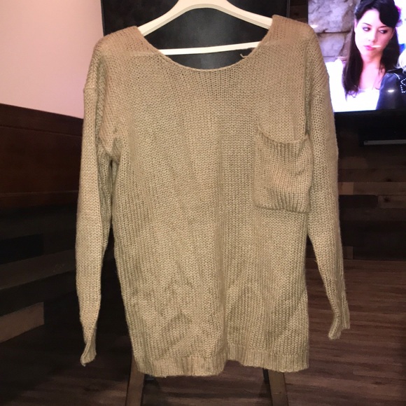 Tan cozy sweater - Picture 1 of 2